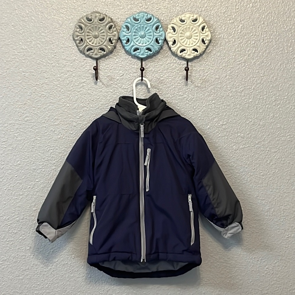 Like New Children’s Place 2 Piece Winter Coat Set - Boys 4T (grey and navy blue)